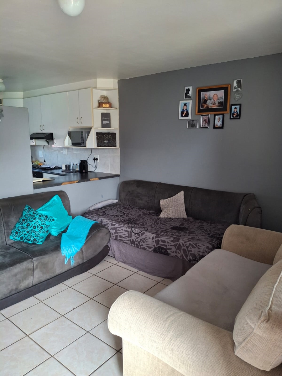 2 Bedroom Property for Sale in Algoa Park Eastern Cape